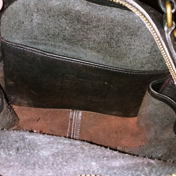 Vintage leather coach toiletry bag - Picture 4 of 7